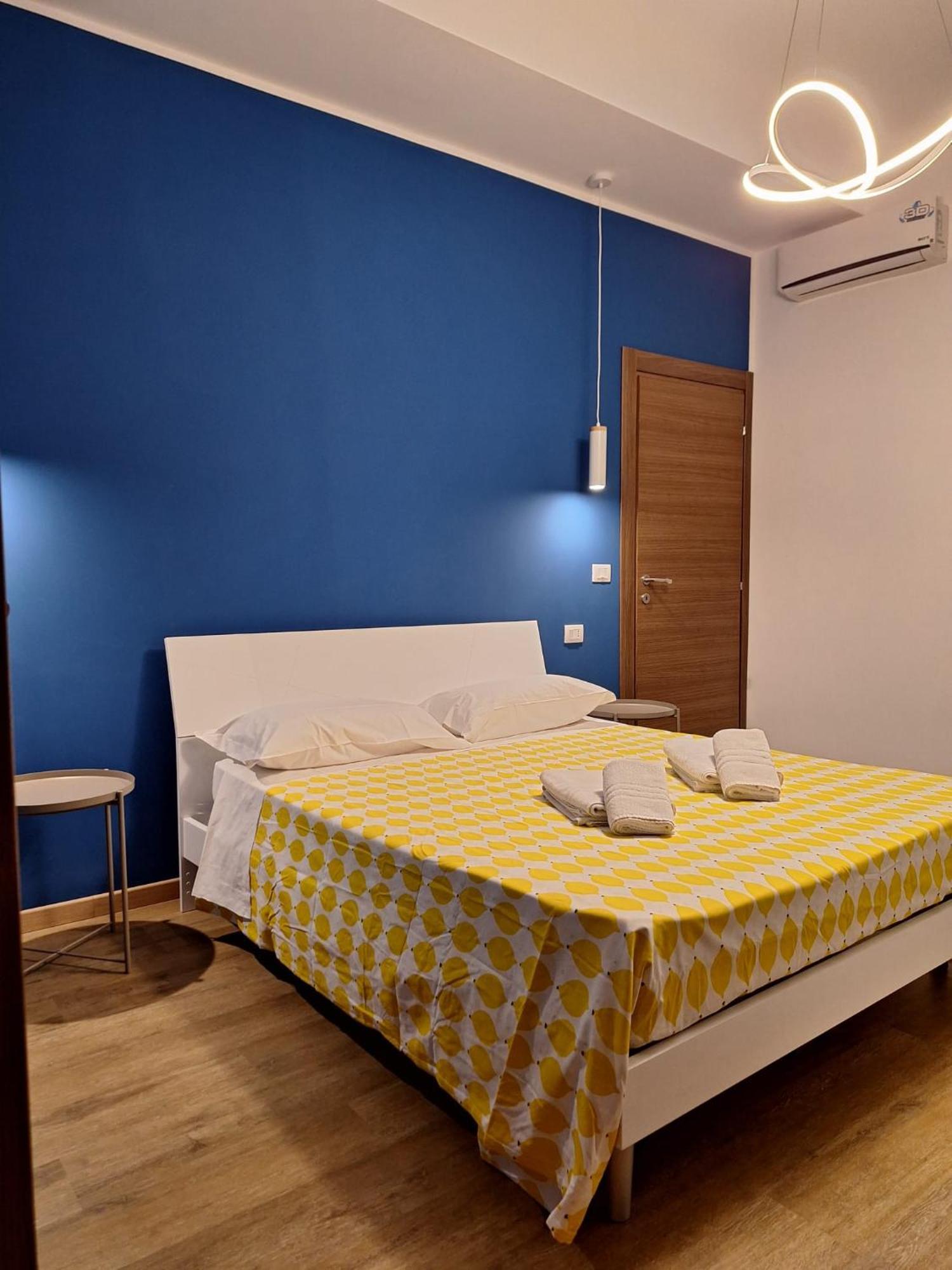 B&B Onda Marina Villa Bellini Catania Centro Exterior photo